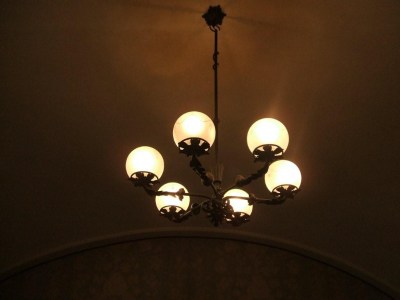 lampadario in ferro battuto