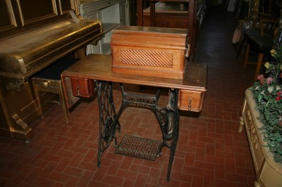 Macchina da cucire Singer, originale dei primi del '900